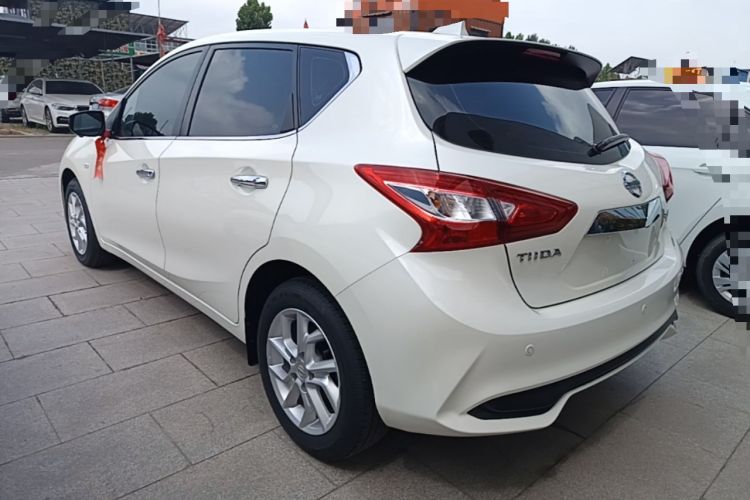 Nissan Tiida 2024 — 4