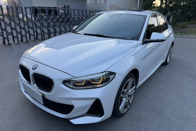 BMW 1 series 2020 — фото 1