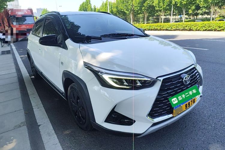 Toyota Yaris 2022 — фото 3