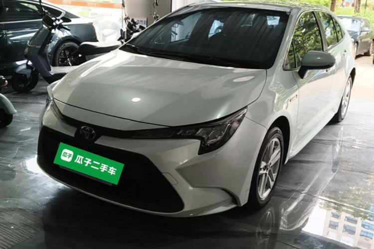 Toyota Corolla 2022 — фото 1