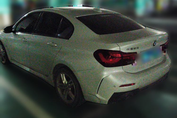 BMW 120i 2023 — 4