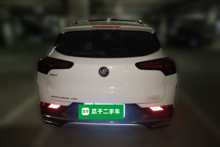 Buick Encore GX 2022 — 3