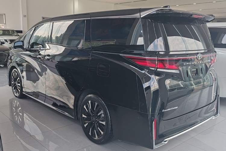 Toyota vellfire 2024 — фото 4