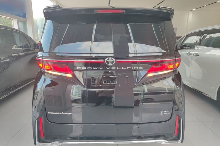 Toyota vellfire 2024 — фото 5