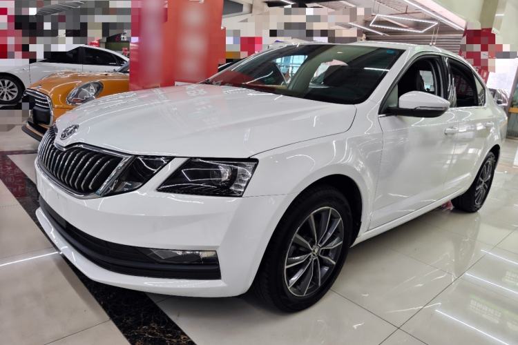 Skoda octavia 2021 — фото 1
