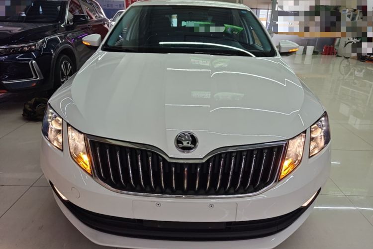 Skoda octavia 2021 — фото 2