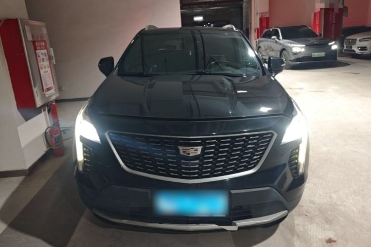 Cadillac XT4 2021 — фото 2
