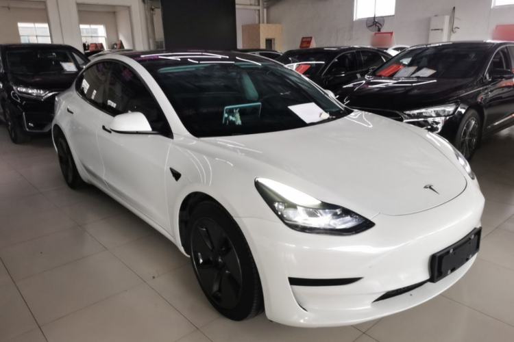 Tesla Model 3 2022 — 3