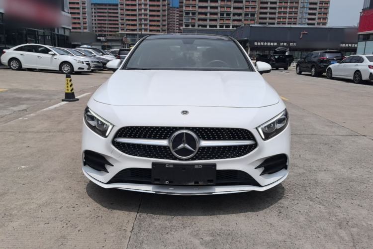 Mercedes-Benz A 200 L 2021 — фото 2