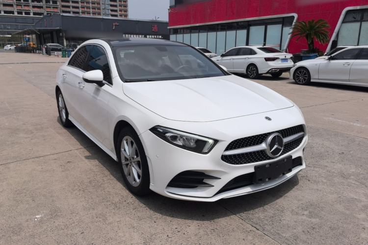 Mercedes-Benz A 200 L 2021 — фото 3