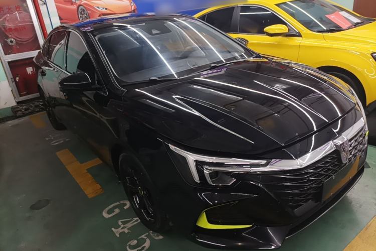Roewe i6 MAX 2020 — 3