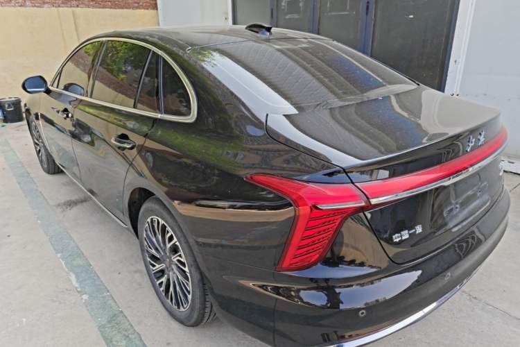 Hongqi H5 2025 — 4