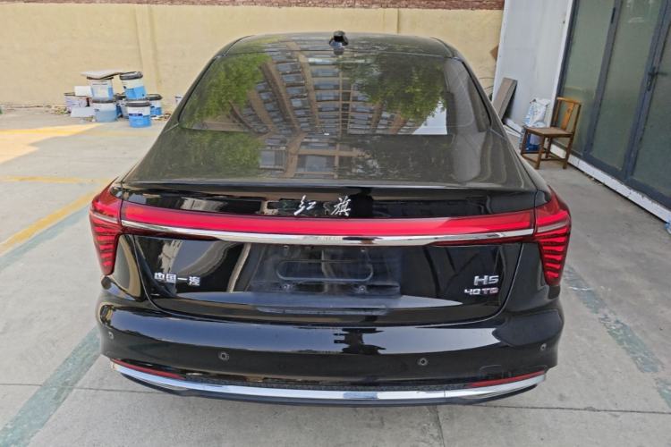 Hongqi H5 2025 — 5