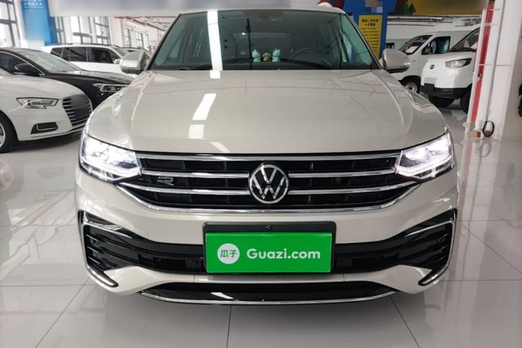 Volkswagen Tiguan L 2022 — фото 2