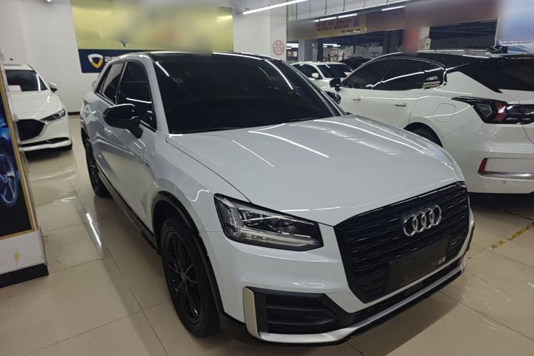 Audi Q2L 2021 — 3