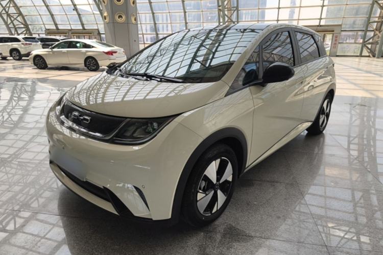 BYD Dolphin 2023 — фото 1