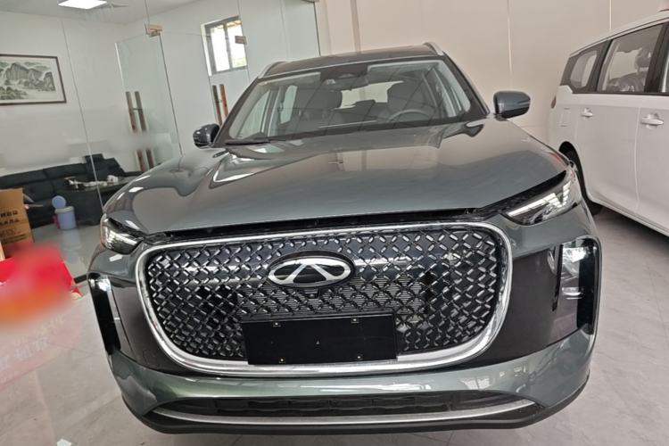 Chery Tiggo 8 PLUS 2025 — 2