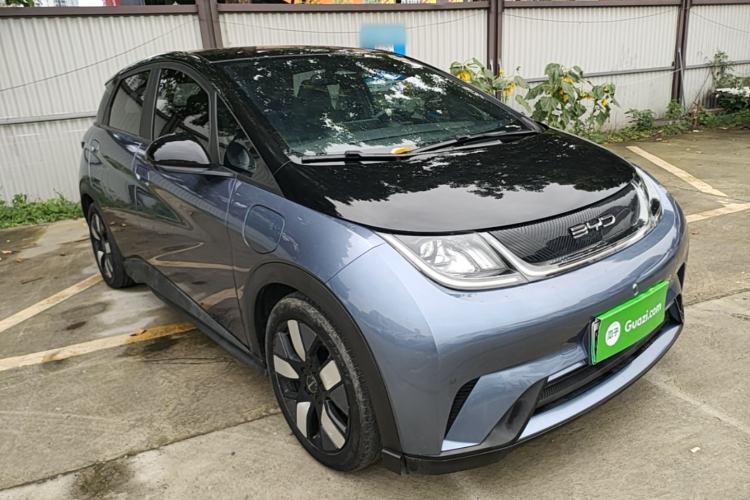 BYD Dolphin 2023 — 3