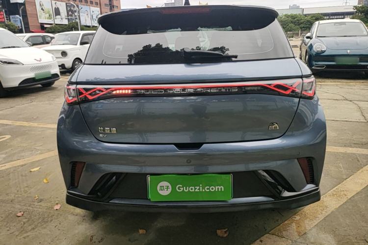 BYD Dolphin 2023 — 5