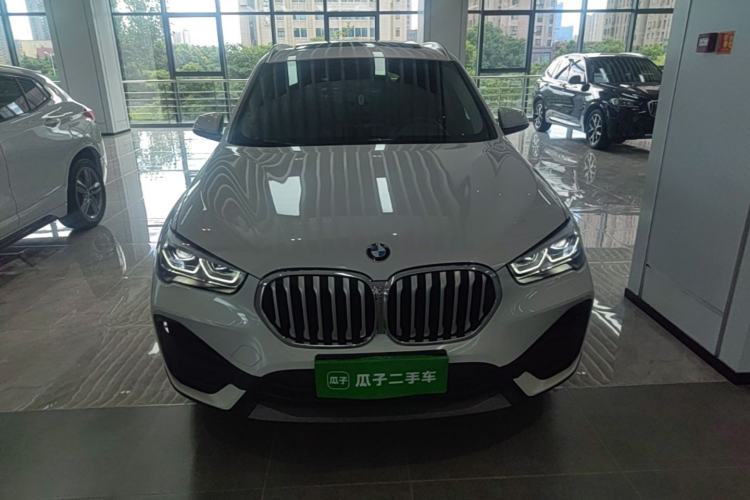 BMW X1 2022 — фото 2