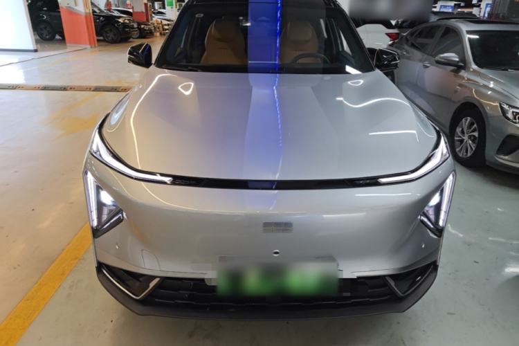 Geely Galaxy L7 2025 — 2