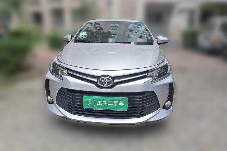 Toyota Yaris 2022 — фото 2