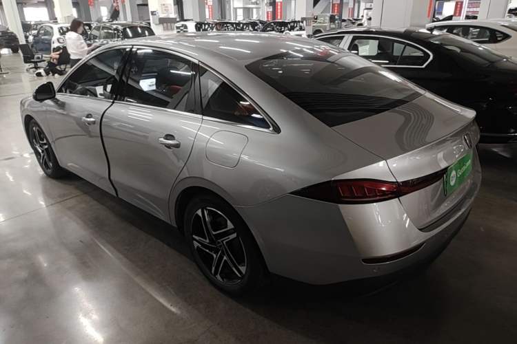 Roewe D7 2023 — 4