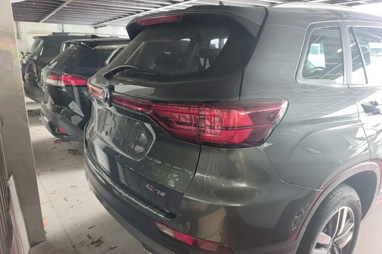 ChangAn CS75 2023 — 5
