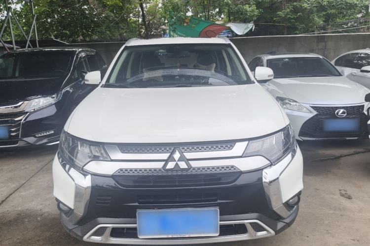 Mitsubishi Outlander 2019 — 2