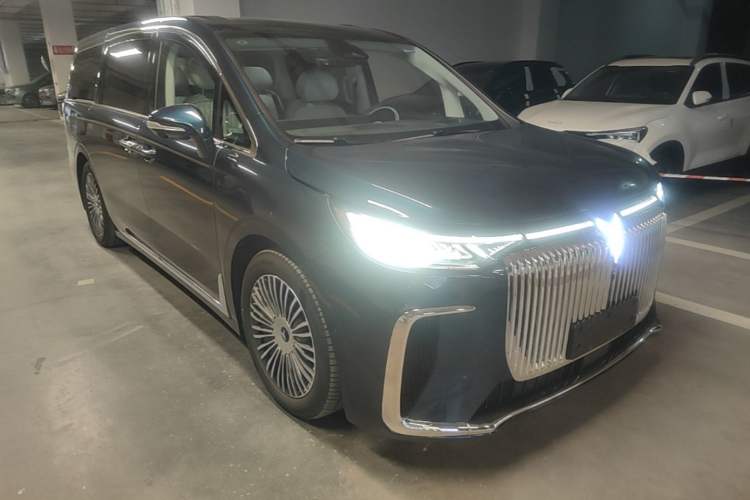 Voyah Dream 2025 — 3