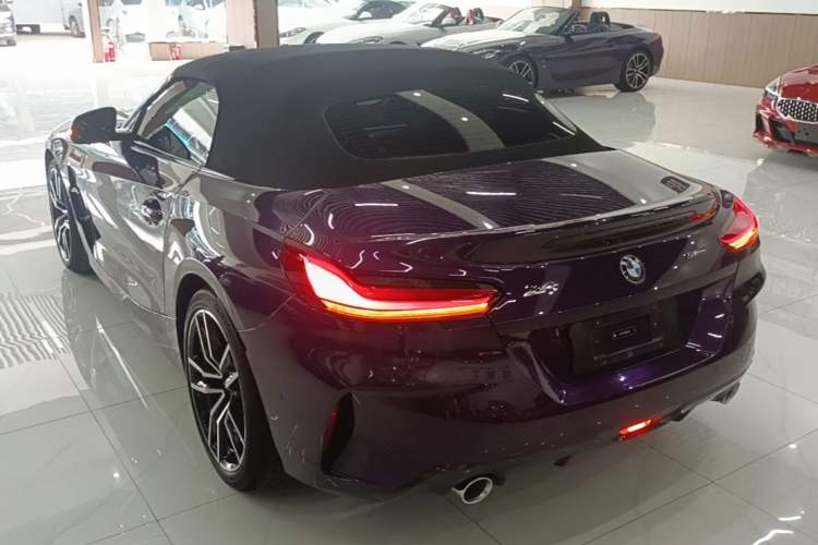 BMW Z4 2023 — фото 4