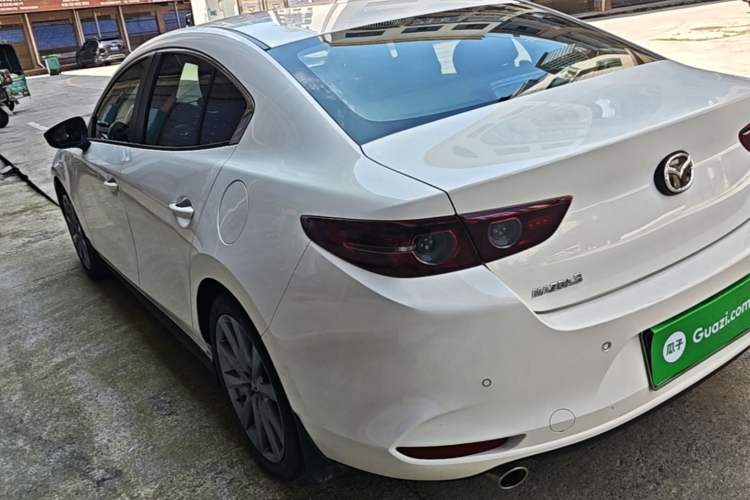 Mazda Mazda 3 2021 — 4
