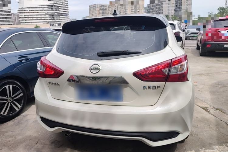 Nissan Tiida 2021 — 5