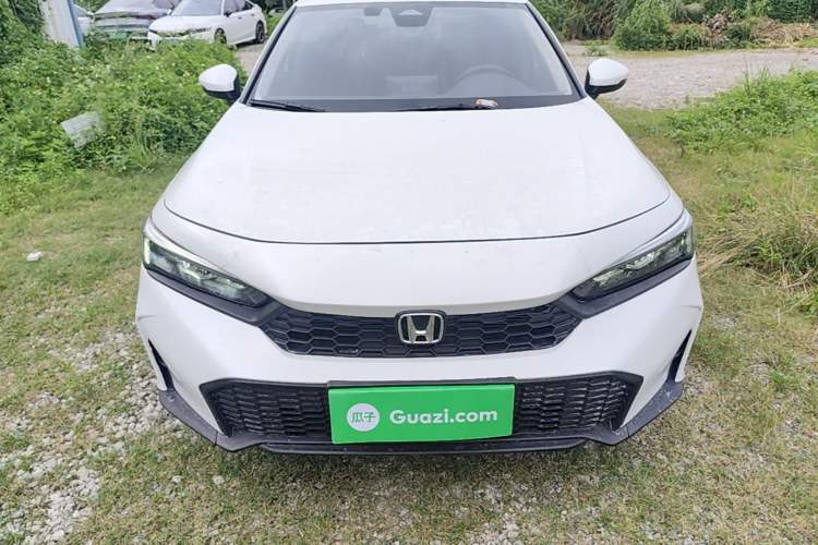 Honda Civic 2025 — 2