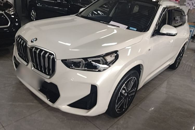 BMW X1 2023 — фото 1