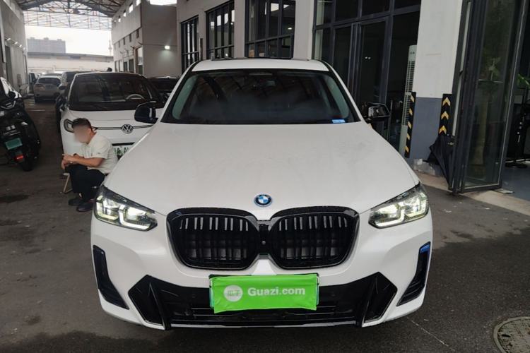 BMW iX3 2021 — 2