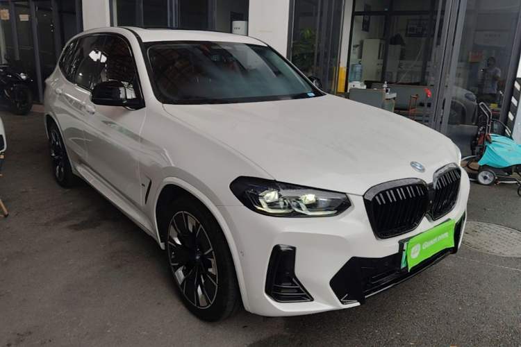 BMW iX3 2021 — 3