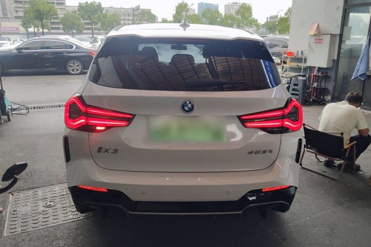 BMW iX3 2021 — 5