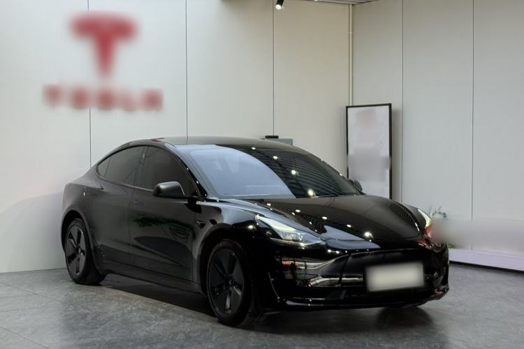 Tesla Model 3 2022 — 3