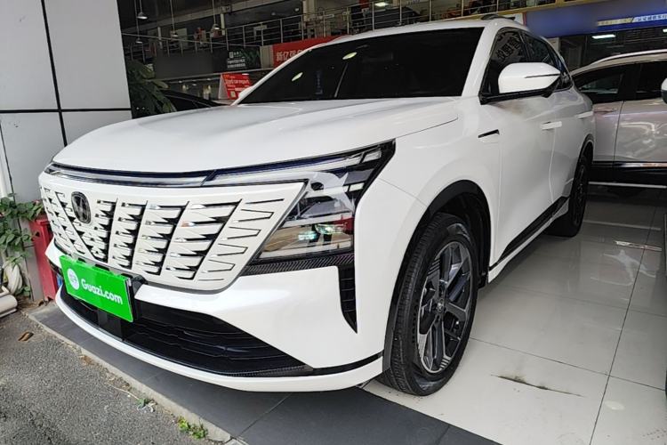 ChangAn CS75 PLUS 2025 — фото 1