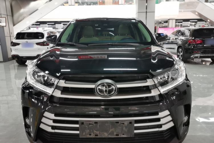 Toyota Highlander 2021 — фото 2