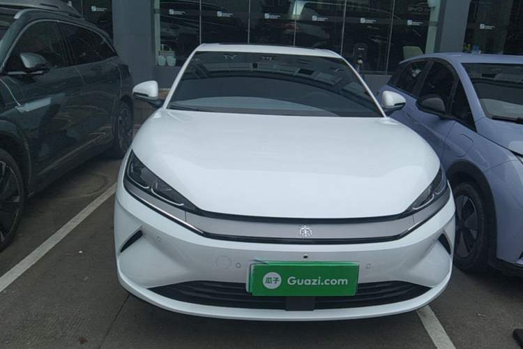 BYD Qin L 2025 — 2