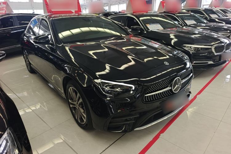 Mercedes-Benz E 260 L 2023 — 3