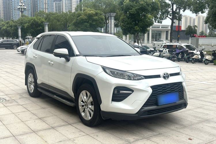 Toyota RAV4 2022 — 3