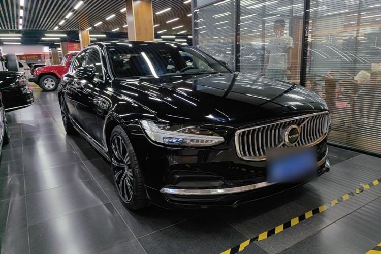 Volvo S90 2024 — 3