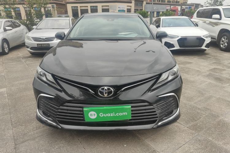 Toyota Camry 2021 — 2