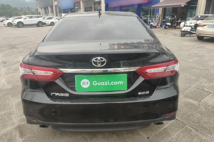 Toyota Camry 2021 — 5