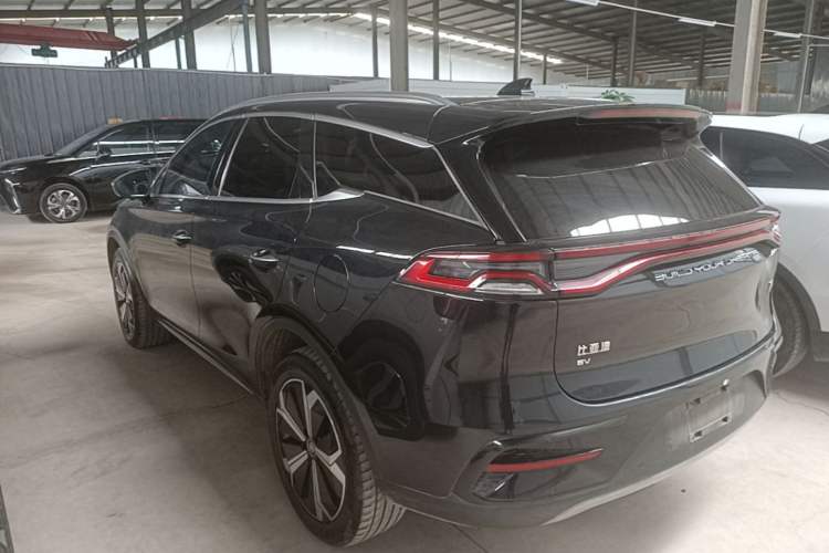 BYD Tang 2022 — 4
