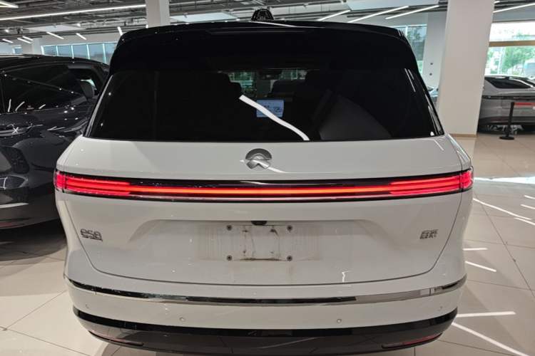 NIO ES8 2026 — 5