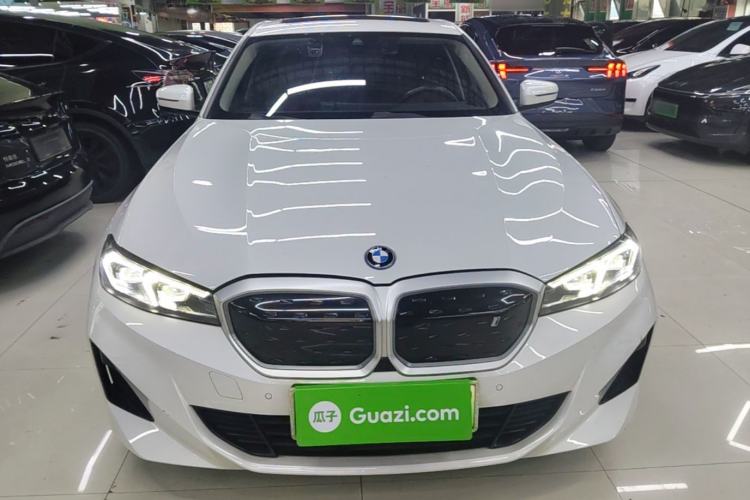 BMW i3 2022 — 2